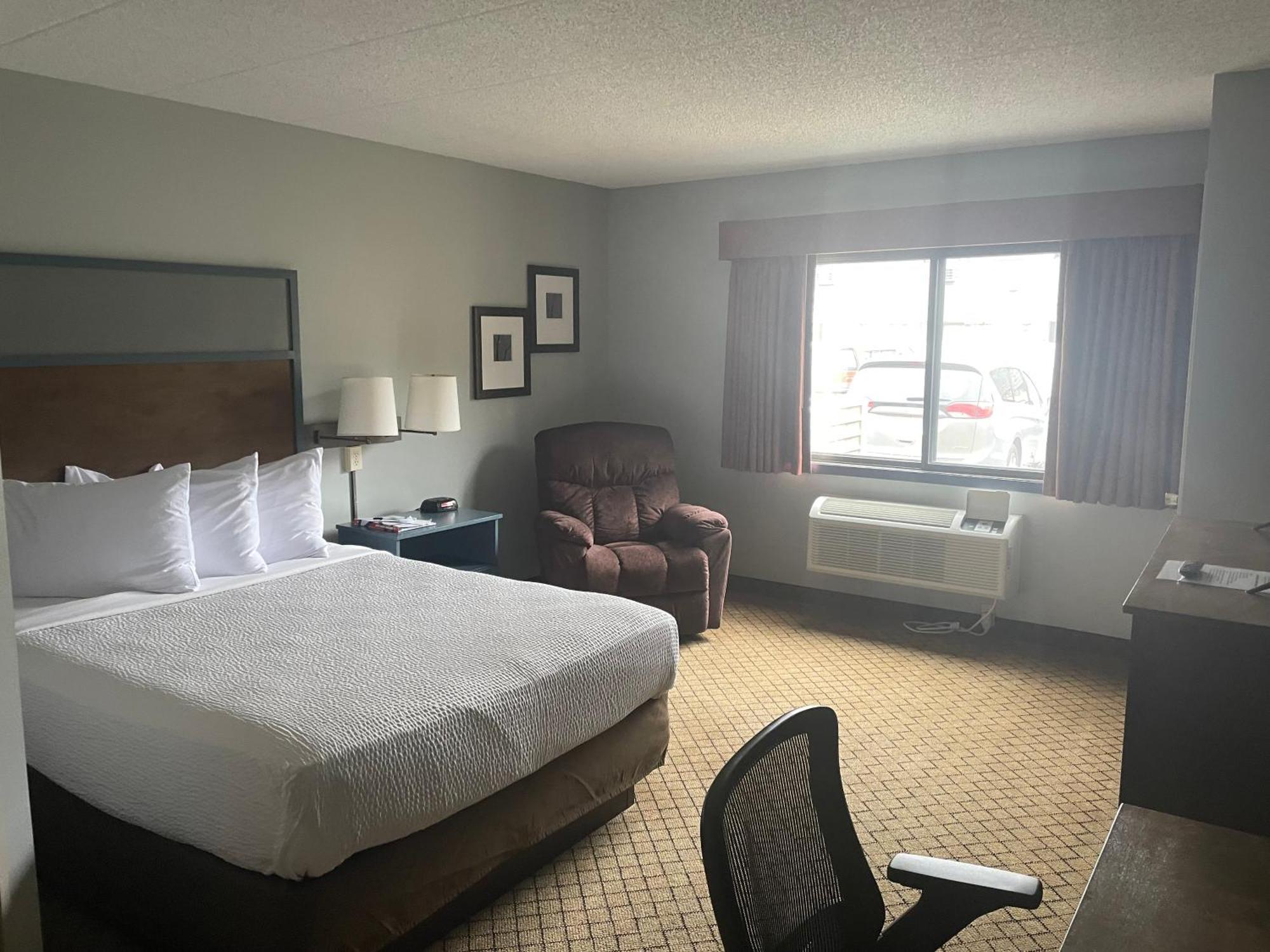 Americinn By Wyndham Hartford Wi Buitenkant foto