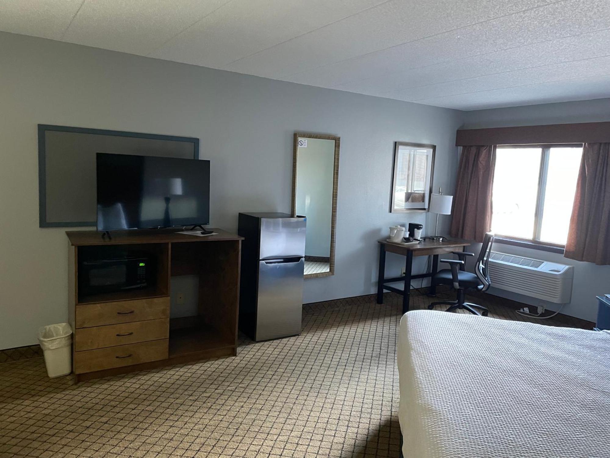 Americinn By Wyndham Hartford Wi Buitenkant foto