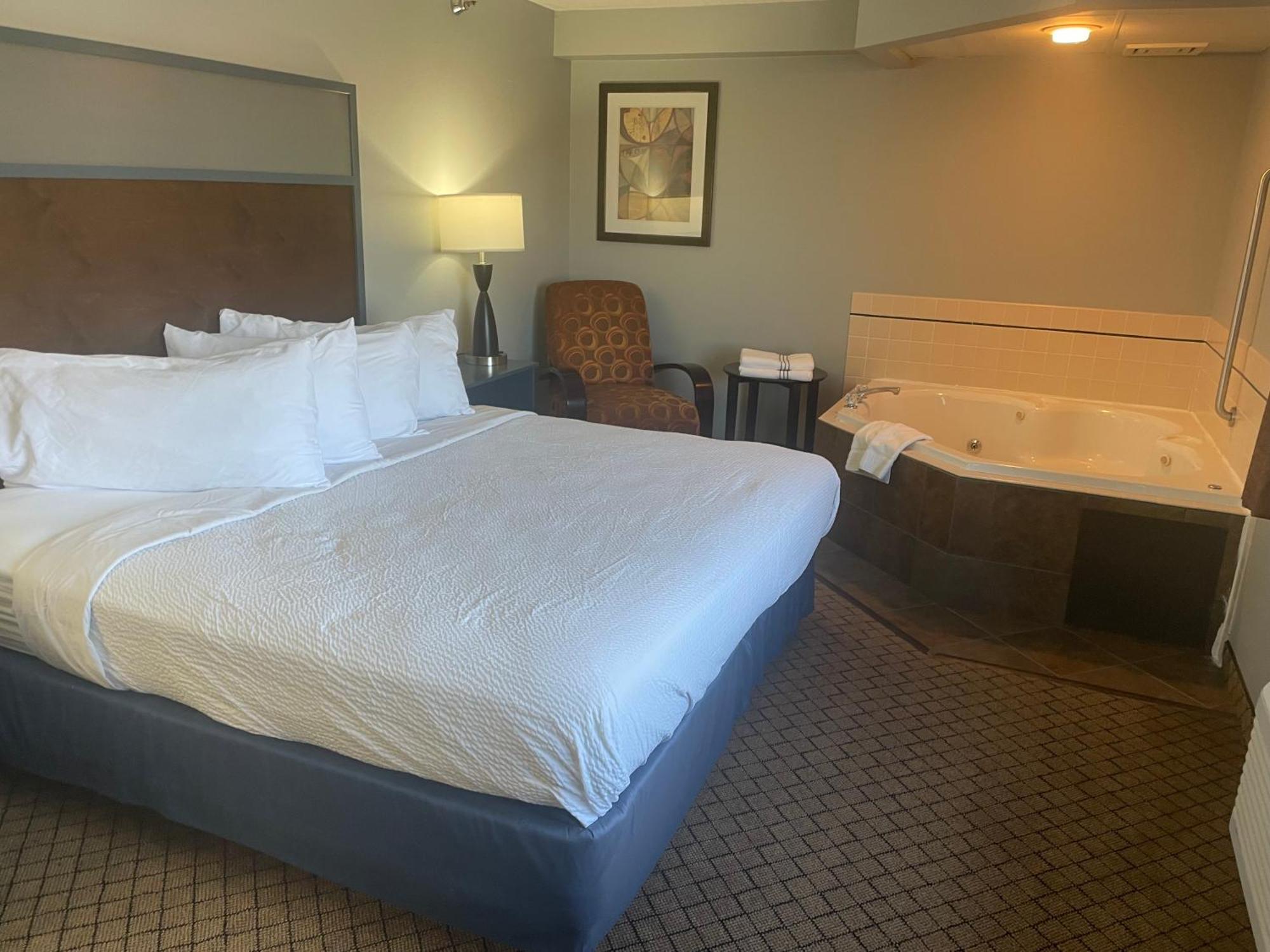 Americinn By Wyndham Hartford Wi Buitenkant foto